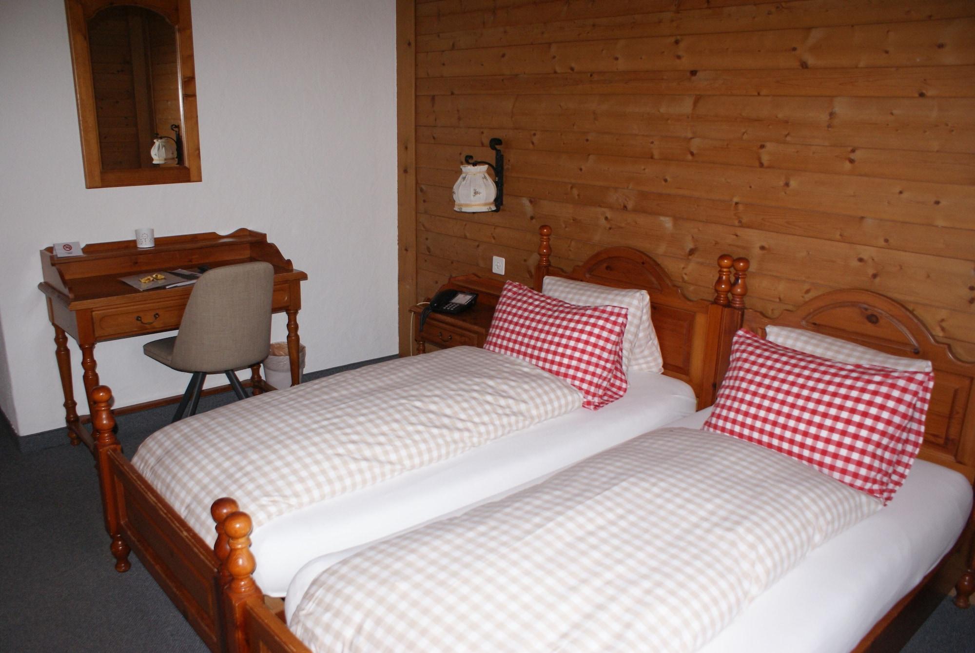 Baeren Hotel, The Bear Inn Wilderswil Exterior photo