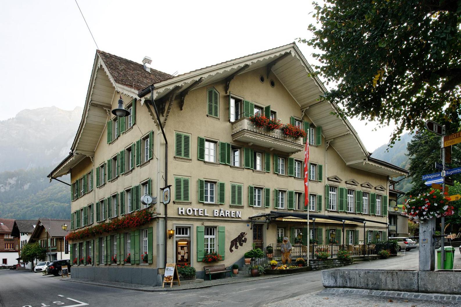 Baeren Hotel, The Bear Inn Wilderswil Exterior photo